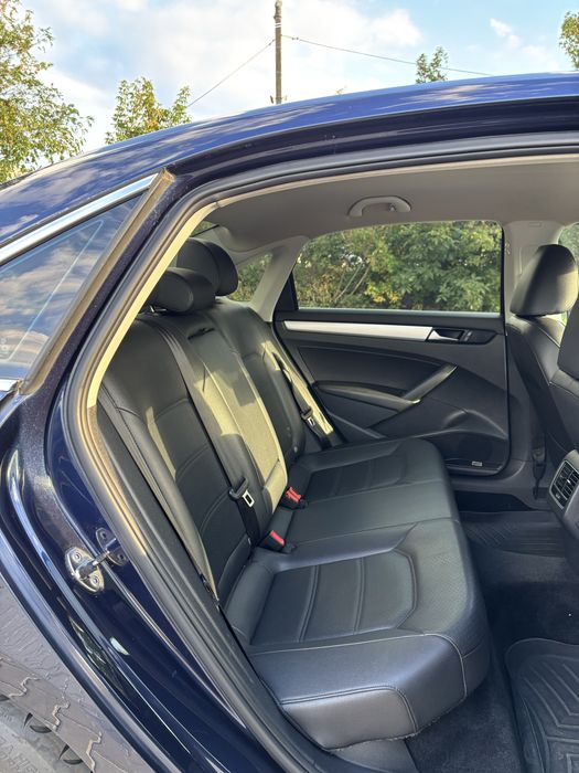 Volkswagen Passat 2012рік, 2.5газ/бензин