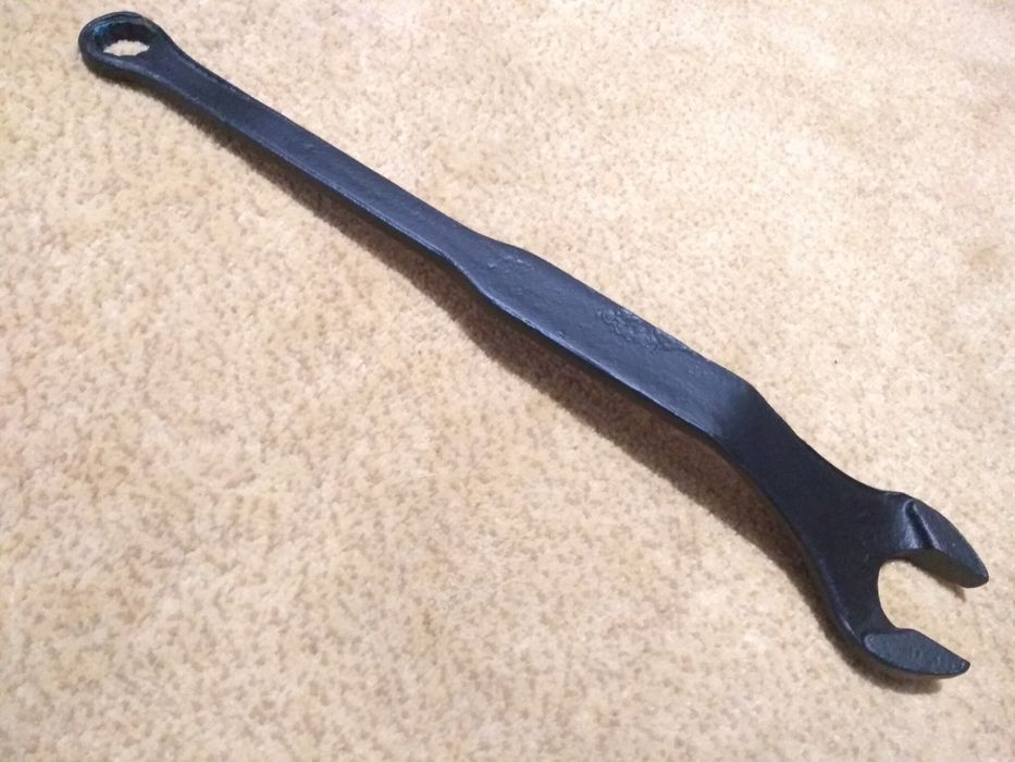 Ключи рожковые накидные форсунки ударные полумесяц балонные разные