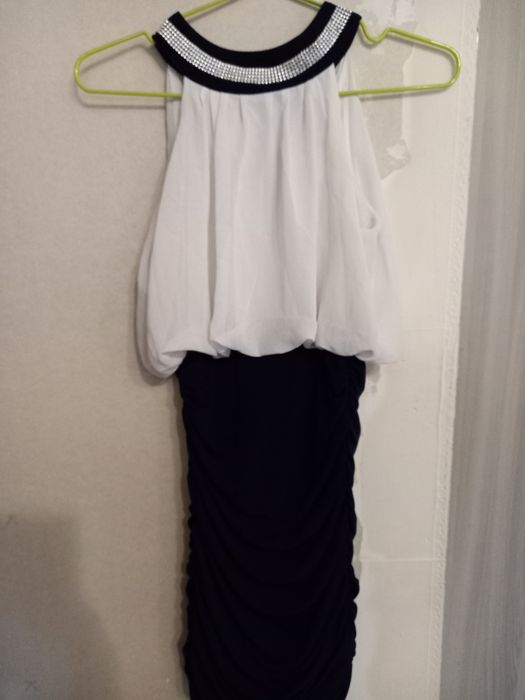 Одяг для дівчаток