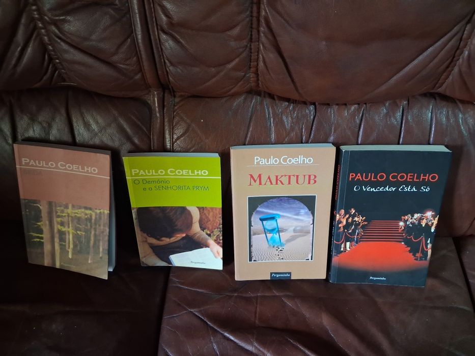 Livros vários  de autores contemporâneos