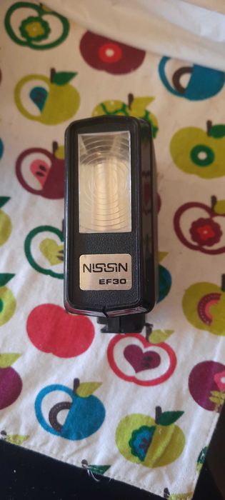 Vendo Flash EF30 NISSIN