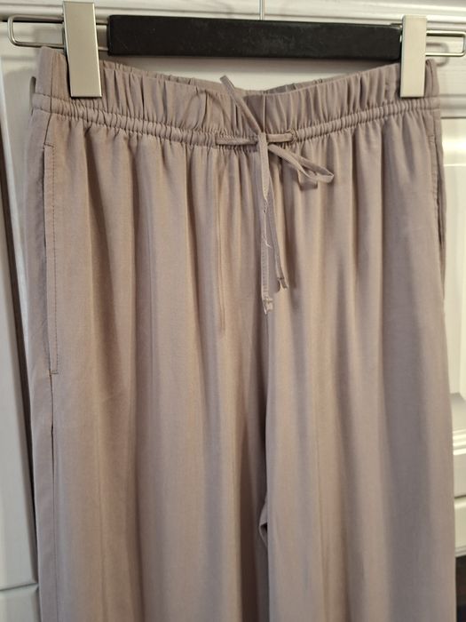Штанці жіночі віскоза 44 р  H&M