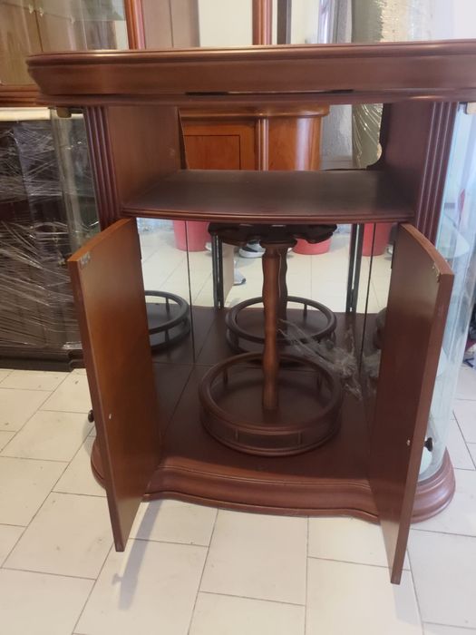 Móveis em cerejeira