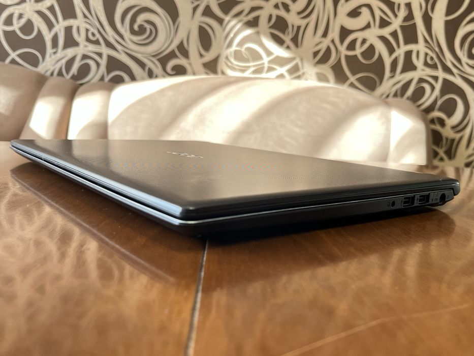 Ноутбук 15.6" Acer Aspire 5 на Intel i5-7200U с 8ОЗУ / 256SSD / FullHD