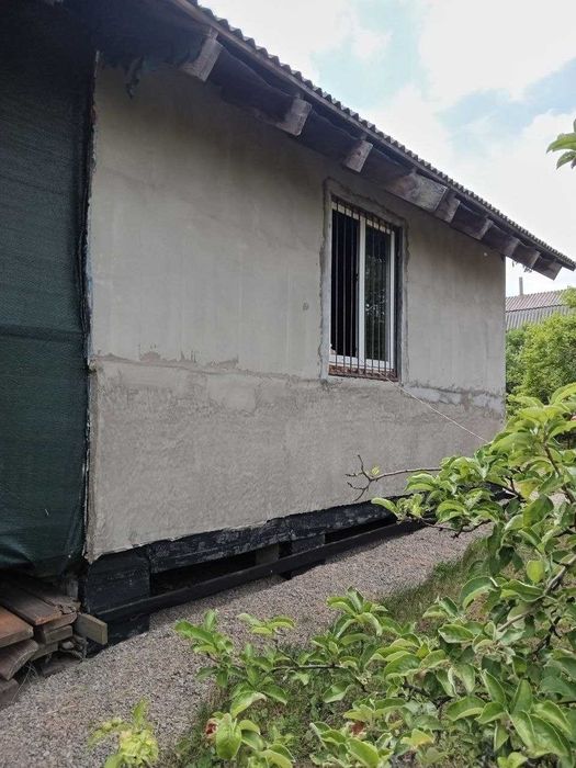 Продам земельну ділянку с будинком С.Богданівка