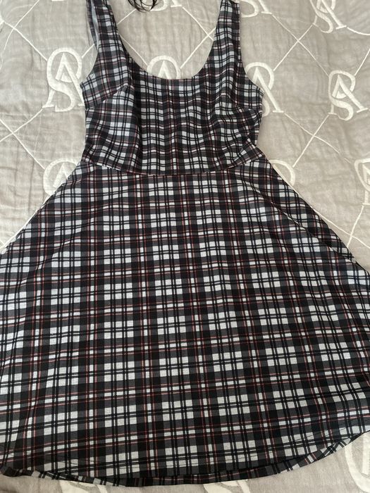 Продам дві сукні в дуже гарному стані