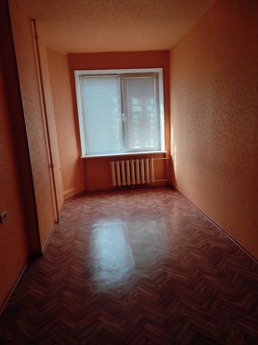 Продаж - обмін приміщення комерційного призначення в центрі м.Миргород