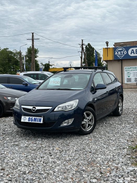 Продам Opel Astra J 2012 рік можлива розстрочка, кредит, обмін!