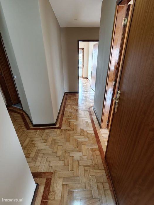 T2 moderno com varanda e terraço no Porto