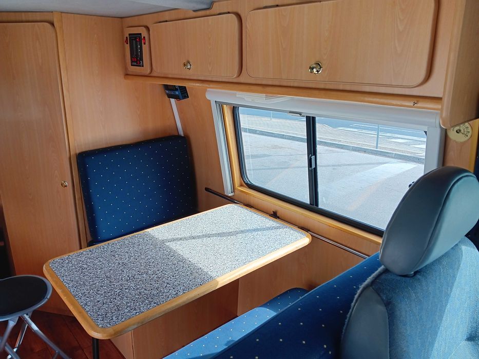 VENDO: AUTOCARAVANA Ford Transit 2.5cm3 85cv Modelo 120VAN TSE-4 Turbo Diesel