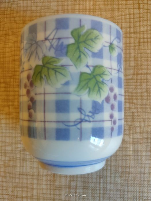 Kubeczki porcelanowe chyba japońskie