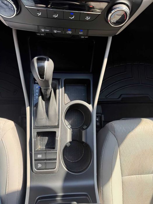 Hyundai Tucson      2016