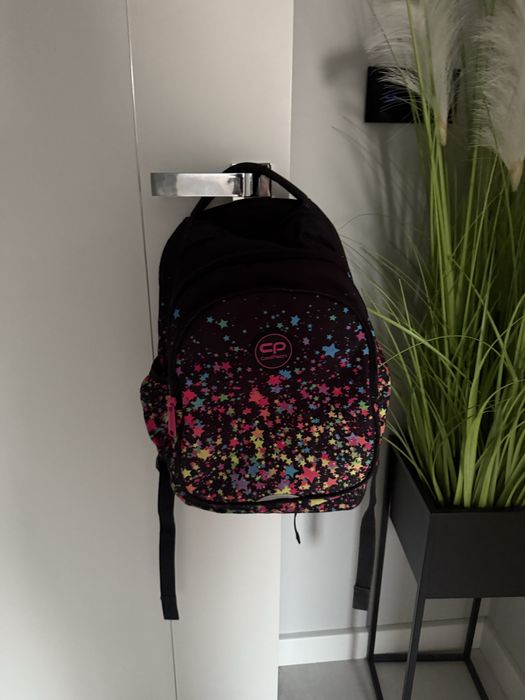 Piękny plecak do szkoły Coolpack Jerry Galaxy czarny w gwiazdki