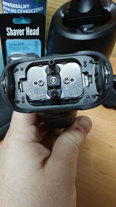 Golarka Braun S6 stacja myjąca płyn trymer pokrowiec nowa glowica