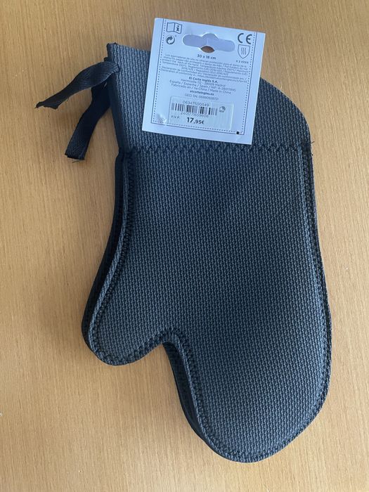El Corte Inglês: Conjunto de 2 luvas de neopreno NOVO
