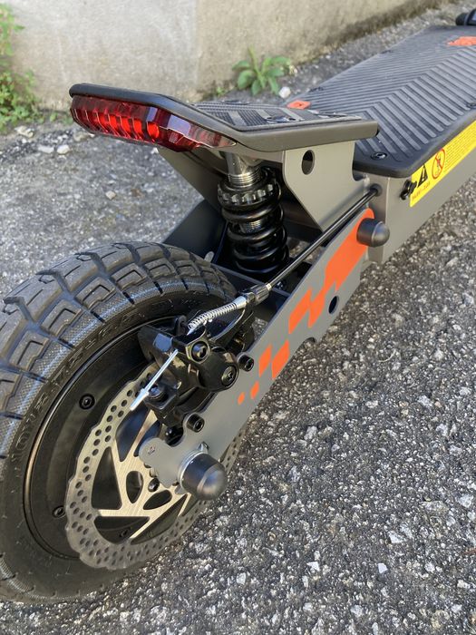 Trottineta Elétrica KuKirin G2 (Nova / Apenas 18 km) + Caixa e Acessórios