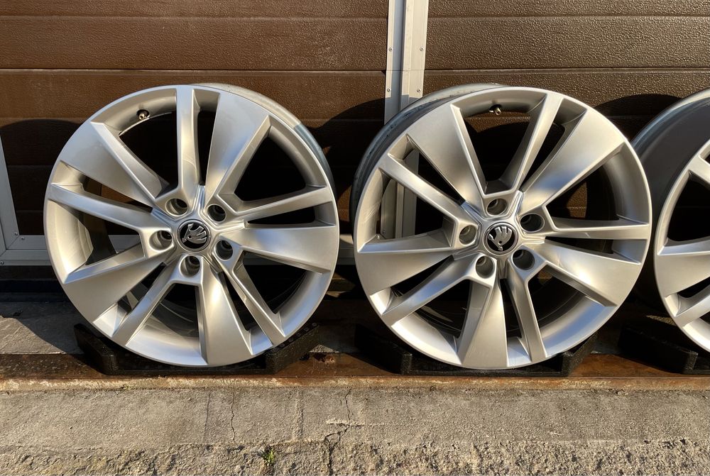 4x felgi aluminiowe 5x112 r18 et45 7J Alufelgi Oryginał Skoda 18”