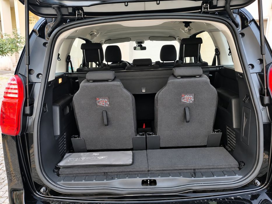 Peugeot 5008  1.6Hdi  115cv de 2012 (Diesel/7Lugares)