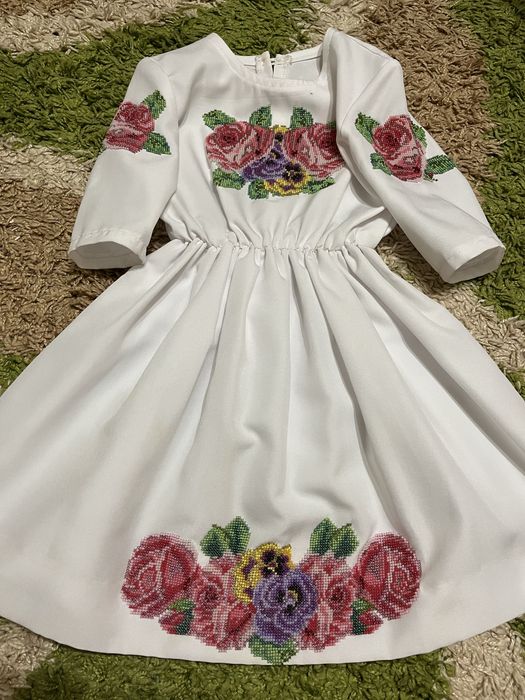 Вишиванка вишита бісером,вишиванка льон,нарядне платтячко