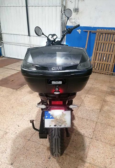 Scooter eléctrica Silence S03