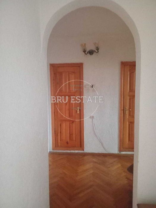 Продам 3 к п-т Червоної Калини 8  Троещина