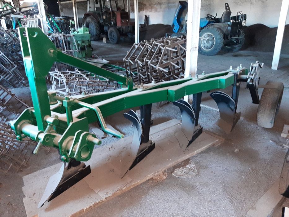 Продам плуг Bomet 4×25