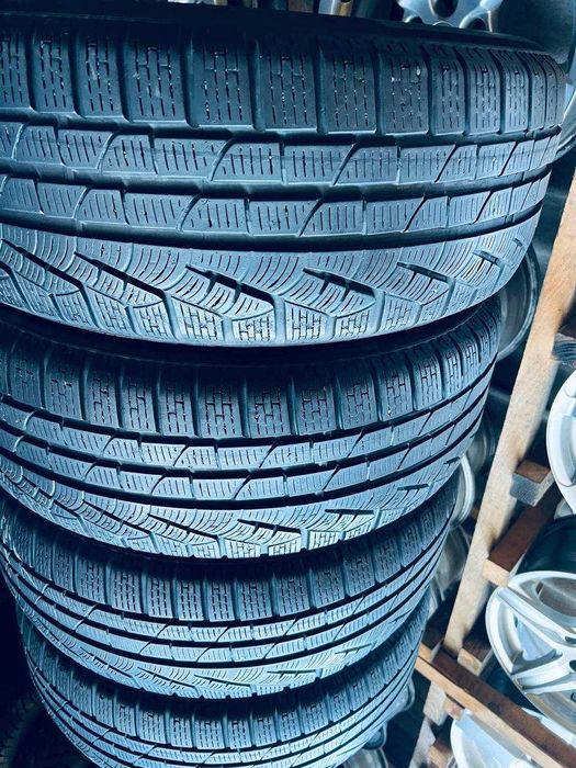 Шини Резина Зимові 225 50 18 Pirelli Sottozero Winter 210 4шт