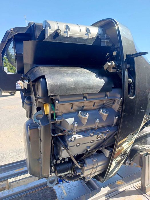 Silnik zaburtowy Suzuki 300KM 2016rok