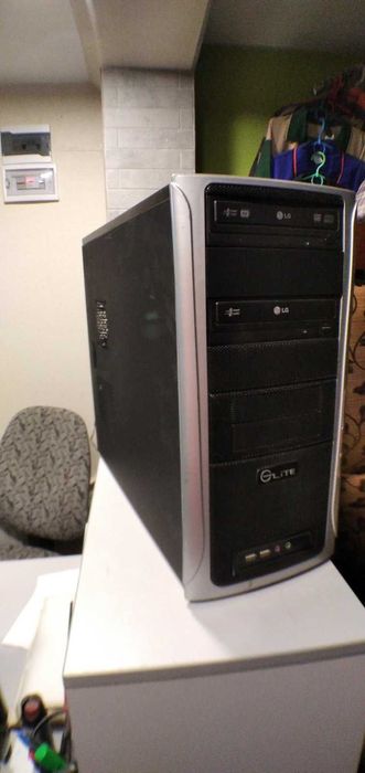 Компьютер 4ядра, 6гб ддр3 (добавь видеокарту и играй)