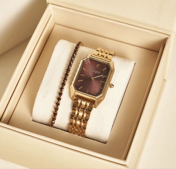 В наявності годинник BURKER