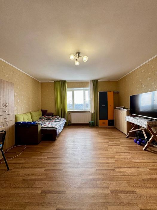 Продам дуже гарний будинок. Біля лівого берегу.
