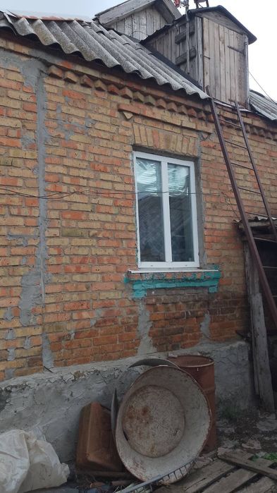 Продаж будинку в селі