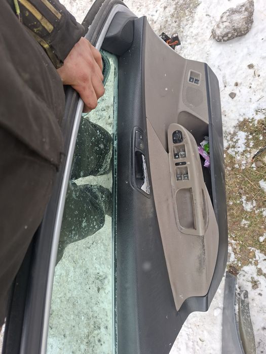 Volkswagen Passat b6 drzwi przód lewe kompletne Europa la7w