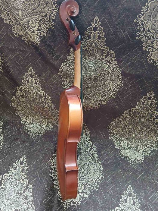 Скрипка Страдивари)