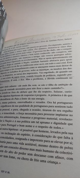 Salazar, A Vida e a Obra - J. Ploncard d'Assae (1989)