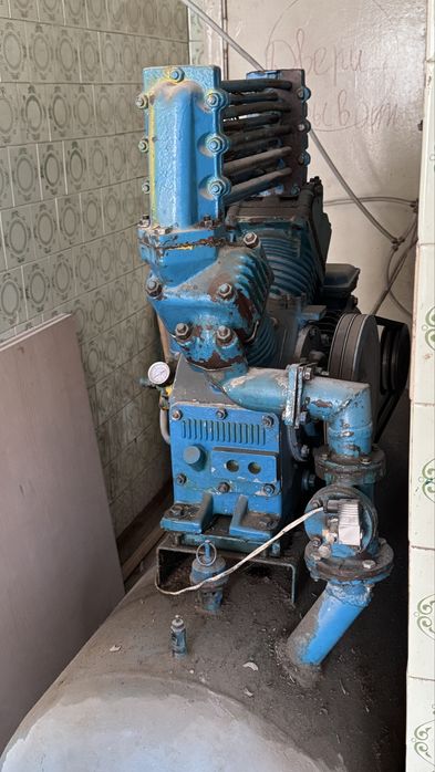 Продам компрессор