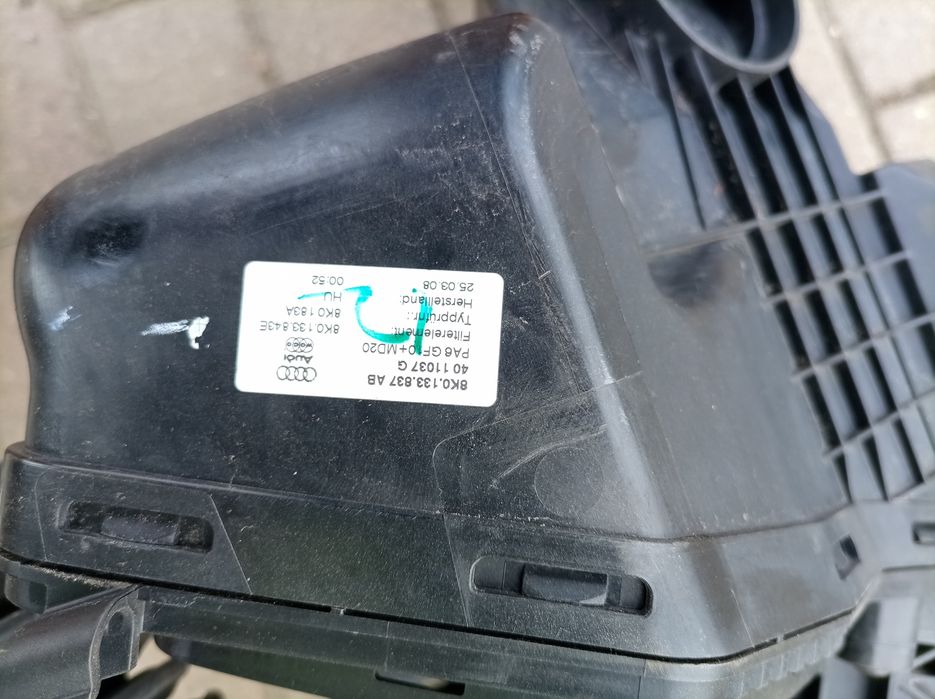 Obudowa filtra powietrza Audi A4 B8 1,8 tfsi