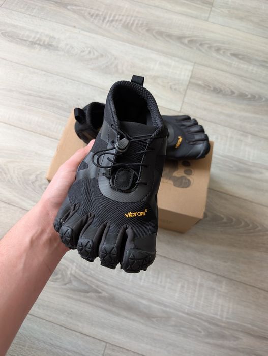 Vibram FiveFingers 42