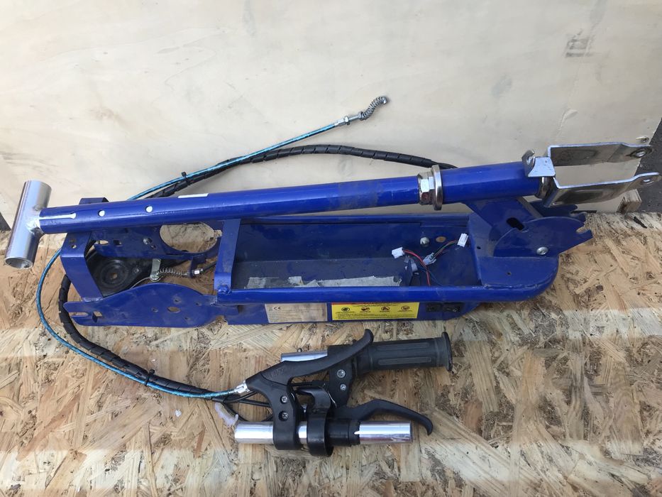 Самокат новий  на запчастини