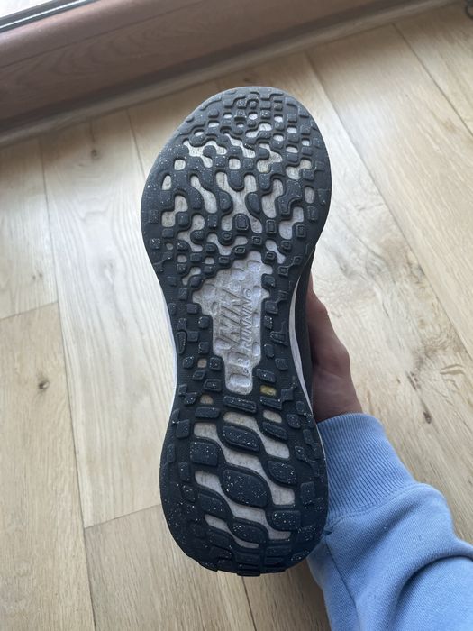 Buty Nike Revolution 5