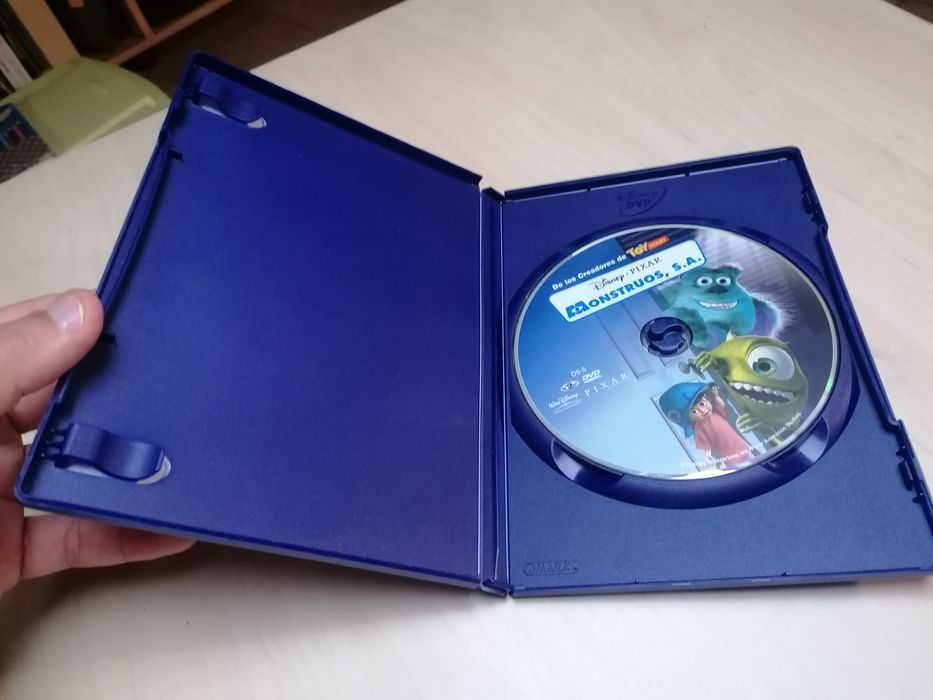DVD Monstros e Companhia Disney Pixar
