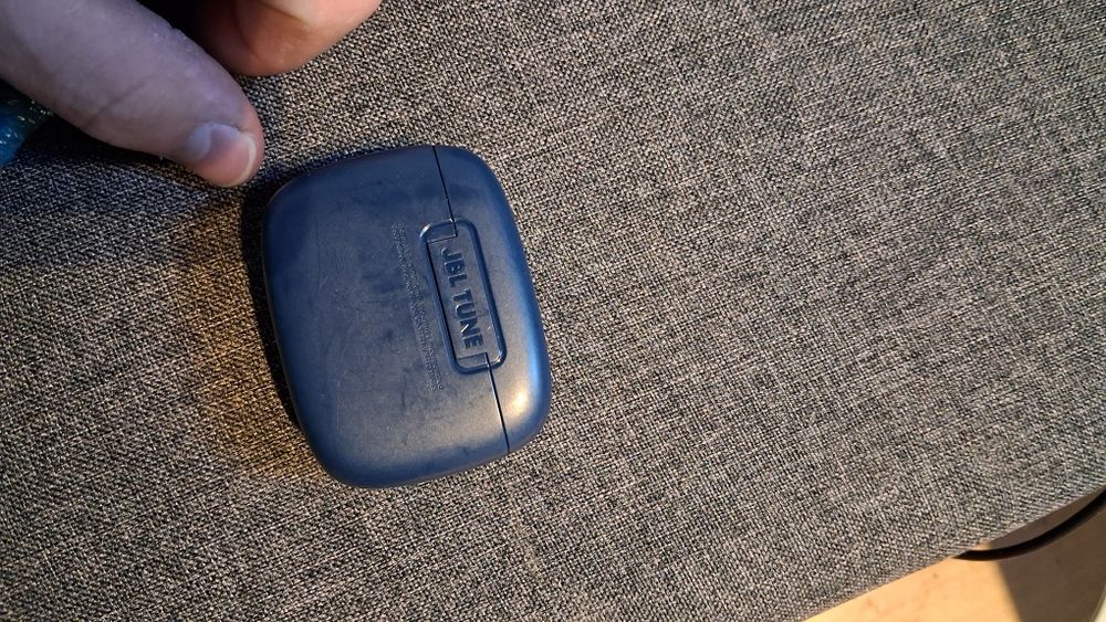 JBL Tune Buds BD Stan