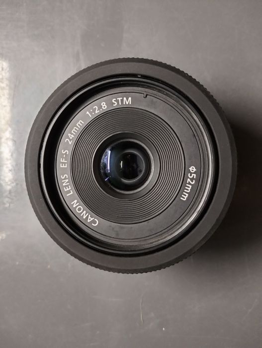 Máquina DSLR Canon 600D kit