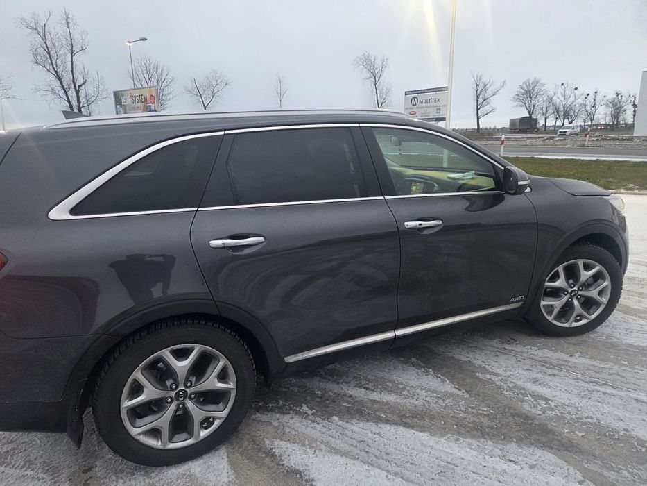 KIA SORENTO  4x4 automat ,7osobowa