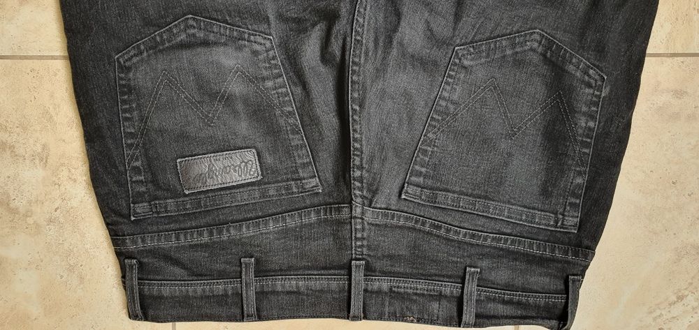 Spodnie dżinsowe WRANGLER TEXAS rozmiar W34 L30 stan bardzo dobry