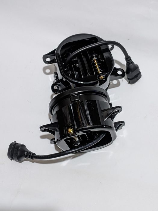 Фото Противотуманные фары LED универсальная 3,5 дюйма 90мм туманка