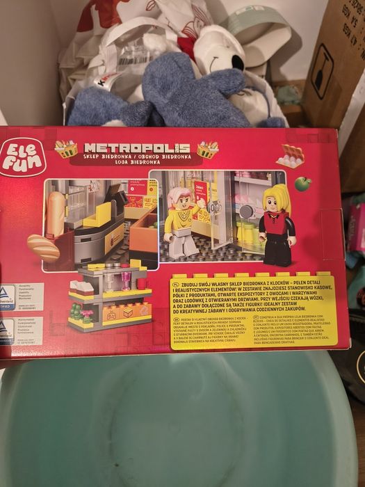 Klocki elefun metropolis sklep ciężarówka Biedronka
