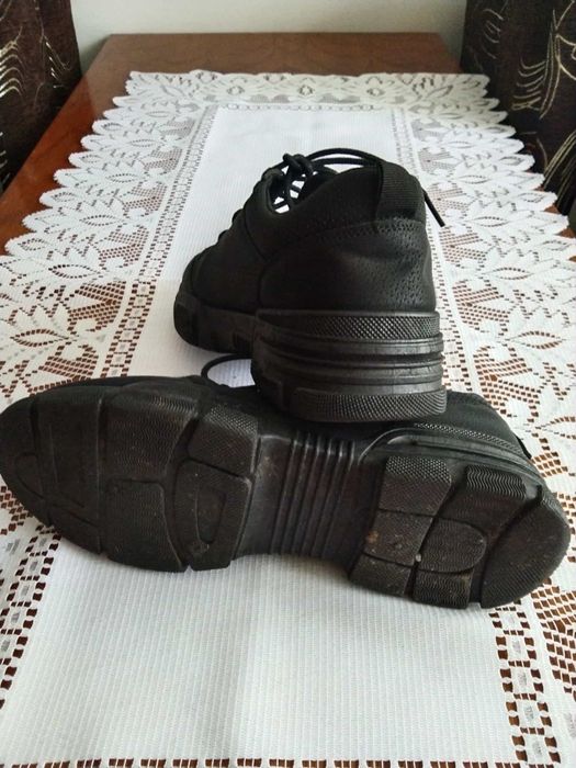 Buty męskie, r. 43