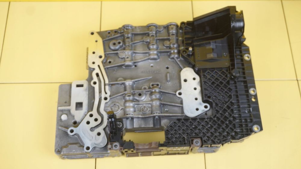 BMW E90 E87 E60 2.0 D 11r N47D20C mechatronika sterownik skrzyni 1071128342