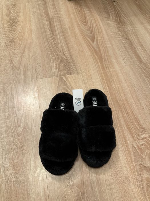 nowe damskie kapcie z metką 38